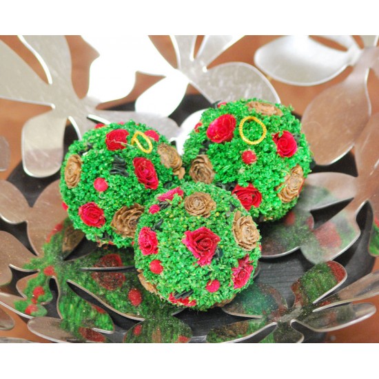 Mini Cedar Rose Ornament Balls