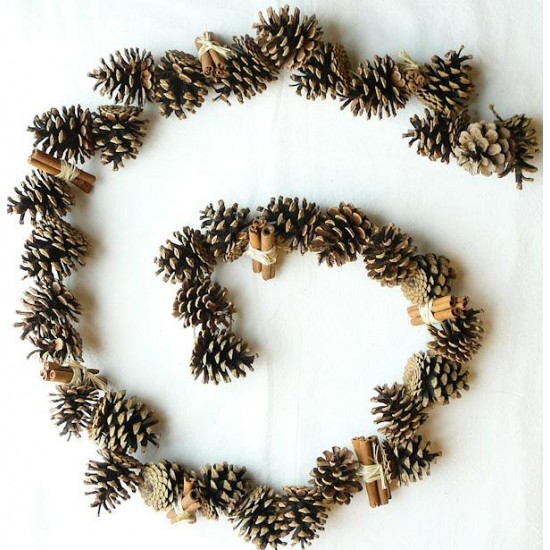 Pine Cone Garland (6 or 12 foot) with Cinnamon Sticks