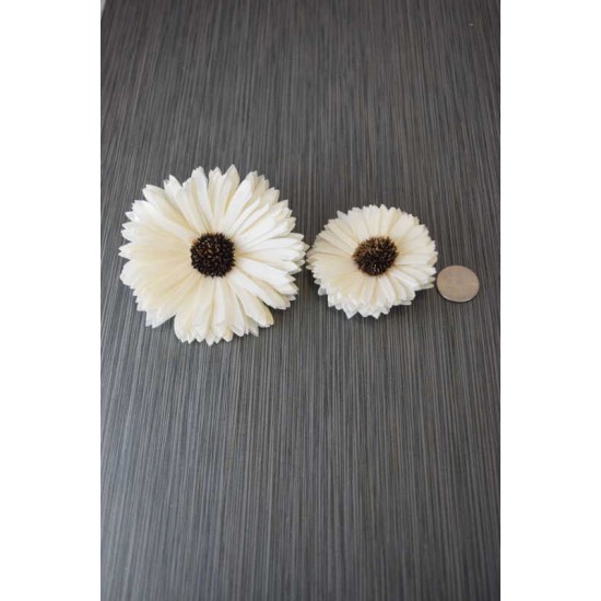 Wood Sunflowers with Center - Titonia Wood Sunflowers with Center - Titonia